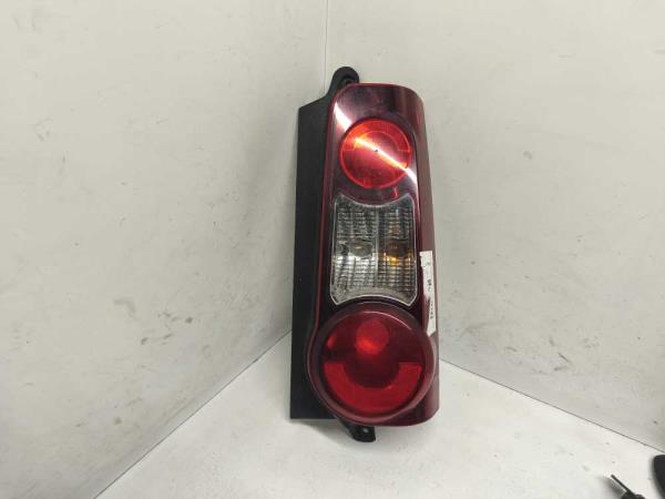 FEU ARRIERE DROIT CITROEN/PEUGEOT - Vue 1